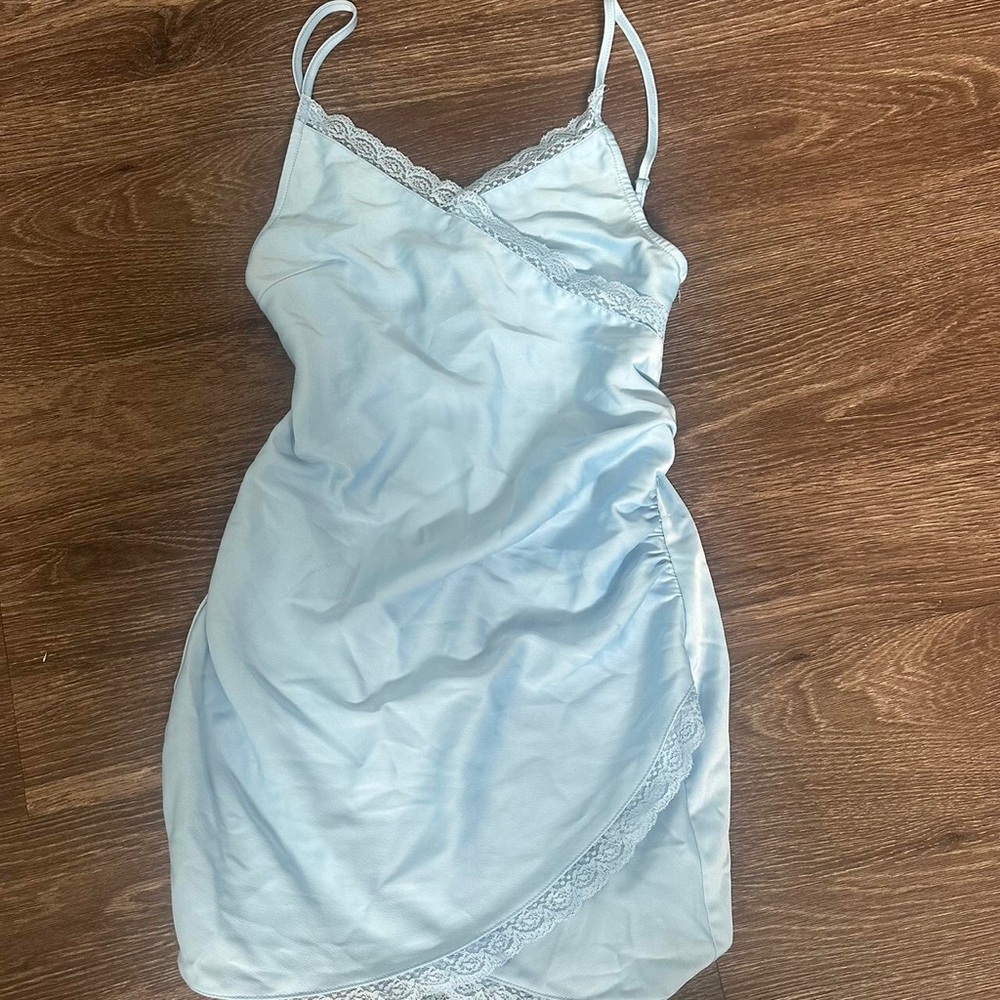 Women’s White Dress